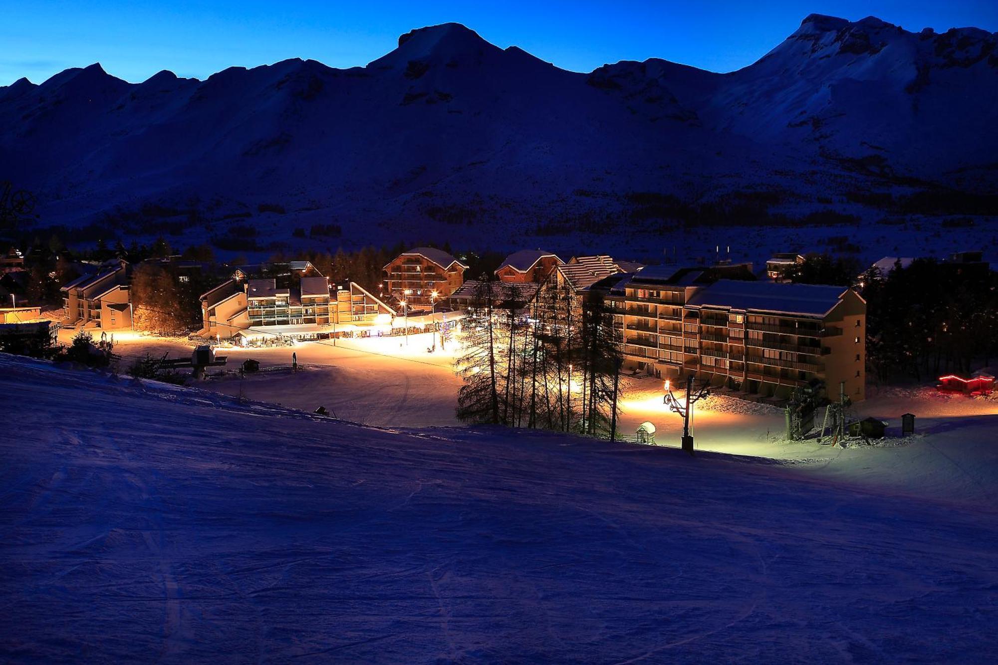 Sunweb Hotel L'Ecrin Des Neiges Ла-Жу-дю-Луп Экстерьер фото