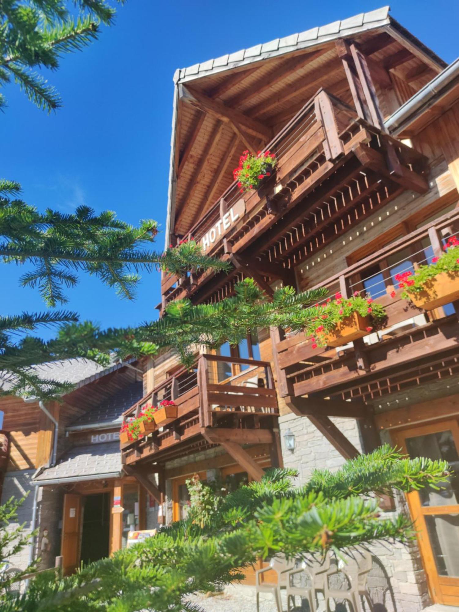 Sunweb Hotel L'Ecrin Des Neiges Ла-Жу-дю-Луп Экстерьер фото